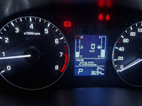 HYUNDAI CRETA 1.6 16V FLEX ACTION AUTOMÁTICO HYUNDAI CRETA 1.6 16V FLEX ACTION AUTOMÁTICO